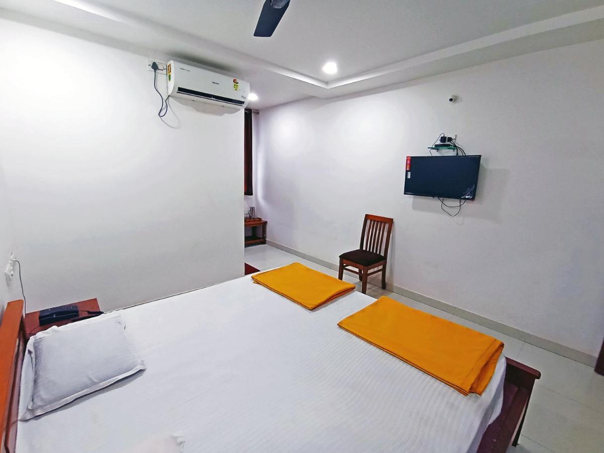 Staymaker Shri Shakti Residency Hubli Exterior foto