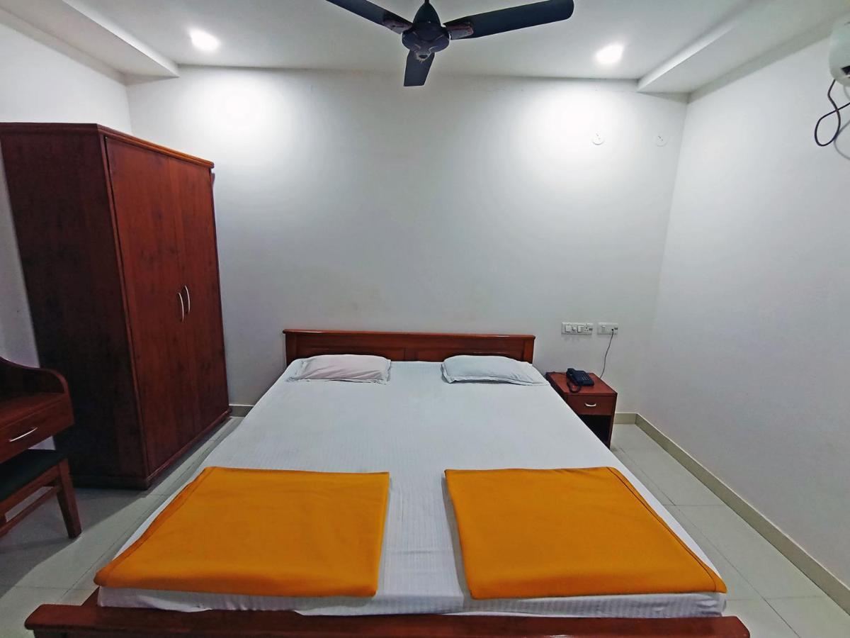 Staymaker Shri Shakti Residency Hubli Exterior foto