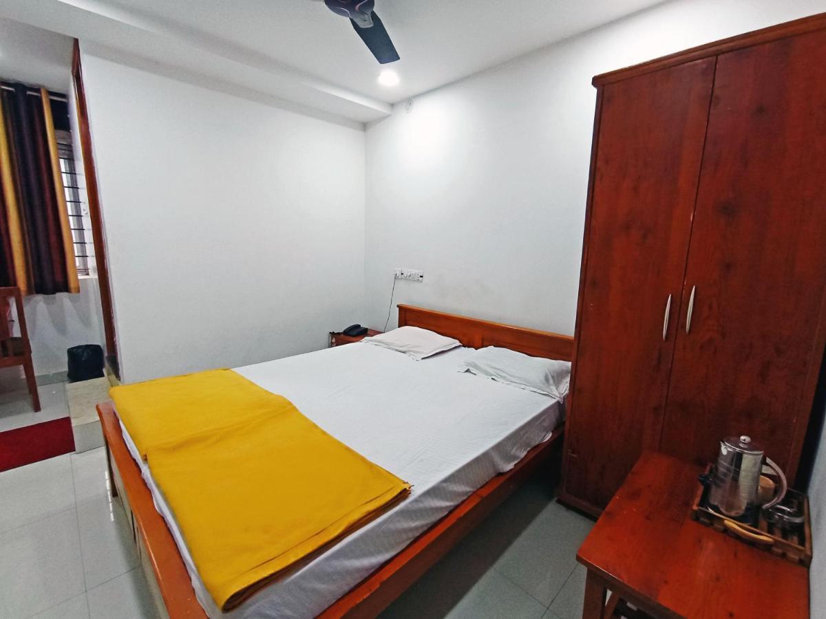 Staymaker Shri Shakti Residency Hubli Exterior foto