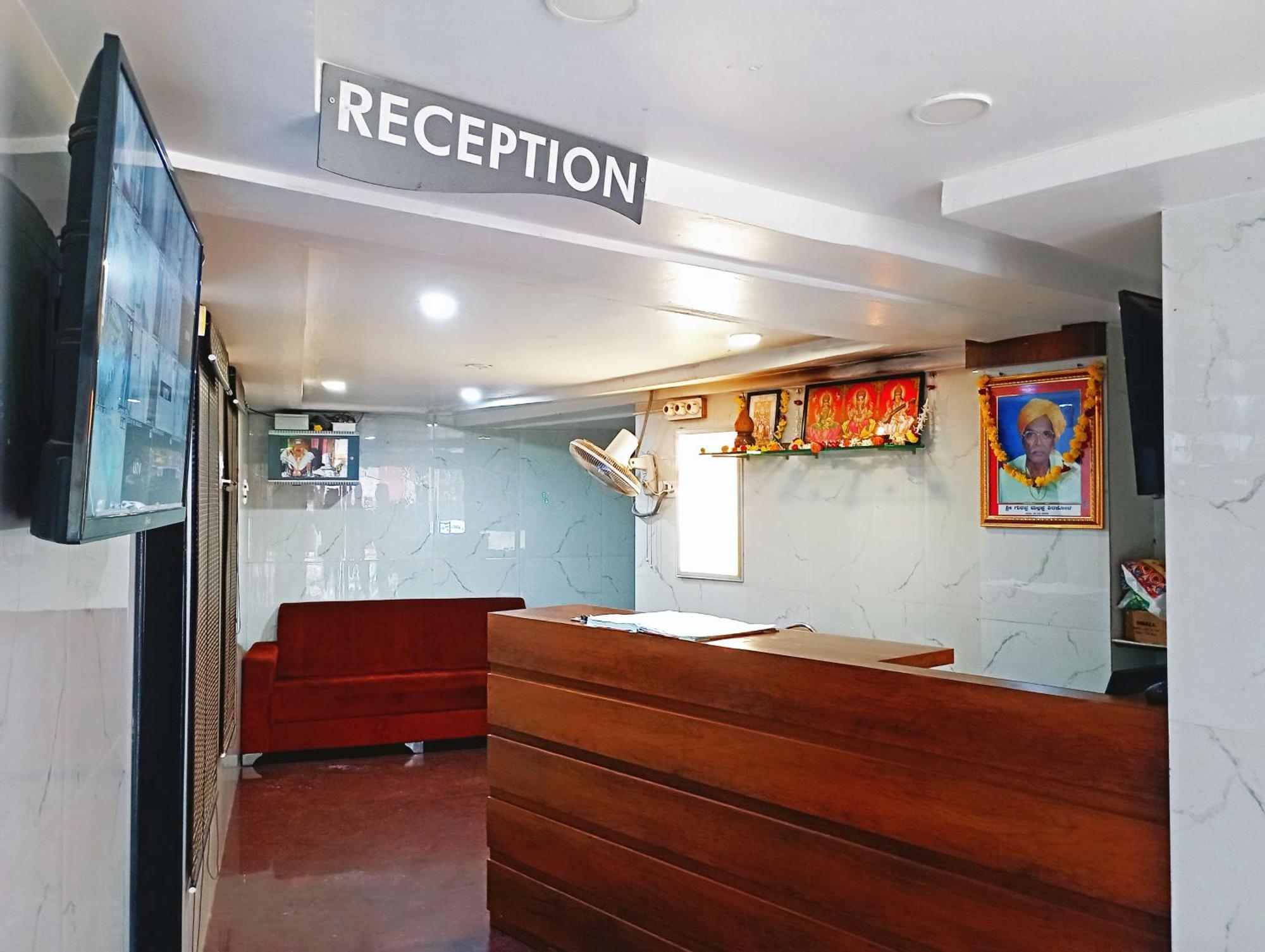 Staymaker Shri Shakti Residency Hubli Exterior foto